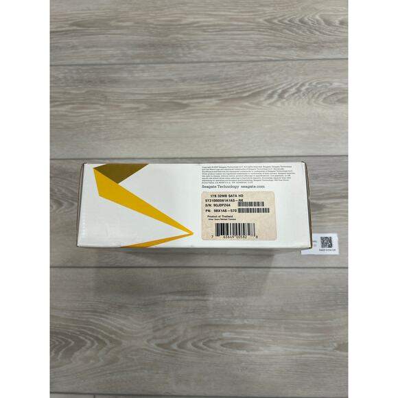 Seagate Barracuda 1TB 3.5" SATA Internal Hard Drive - Picture 2 of 4